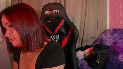 Snapshot of sienna_lux01 chatting on 02.26.26 sienna_lux01 online show from 02.26.26