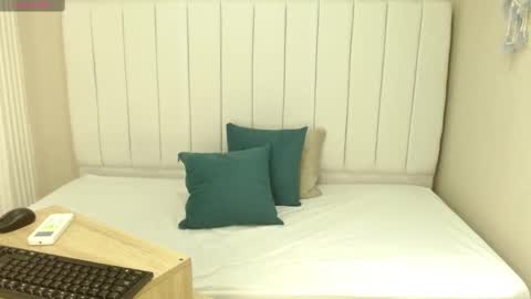 Snapshot of sienna_valexx chatting on 09.25.25 Sienna online show from 09.25.25