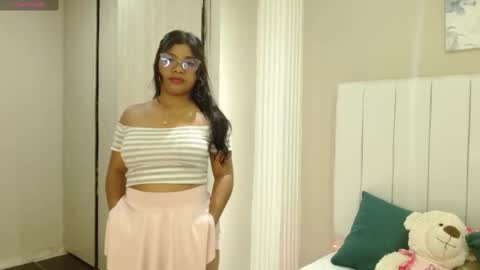 Snapshot of sienna_valexx chatting on 10.02.25 Sienna online show from 10.02.25