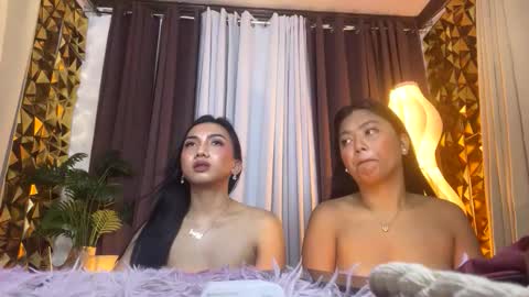 siennakatz online show from 10.27.25