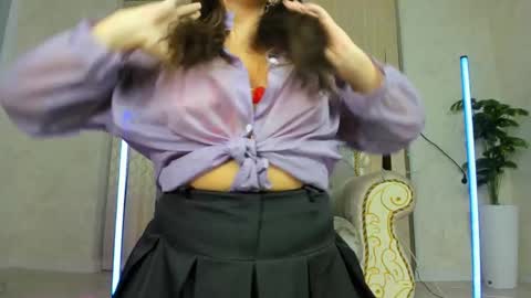 sikorasona online show from 10.13.25