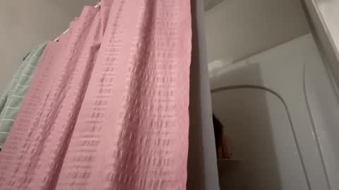 Snapshot of sikwitit625 chatting on 02.20.25 Cdub625 online show from 02.20.25