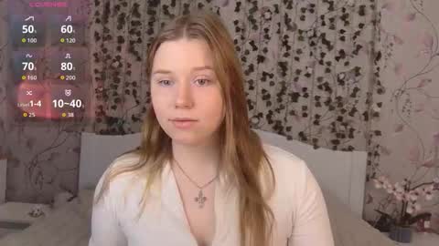Snapshot of silent_princesses chatting on 10.16.25 Chloe online show from 10.16.25