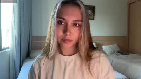 You fav Miss Si online show from 04.13.26