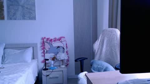 silk_ann online show from 05.18.26