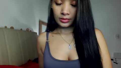 Snapshot of silk_diva chatting on 05.01.26 maria online show from 05.01.26