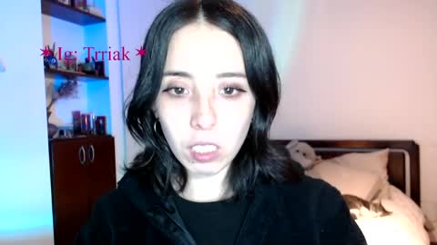 Snapshot of silkbite chatting on 04.22.26 silkbite online show from 04.22.26