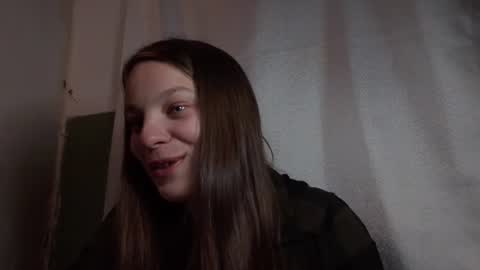 Snapshot of silkqueen_88 chatting on 07.23.26 Angelica online show from 07.23.26