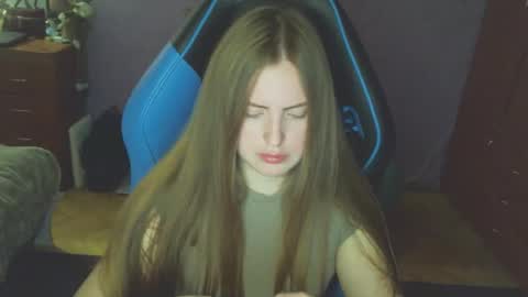 Snapshot of silksinner_ chatting on 05.03.26 Erica online show from 05.03.26