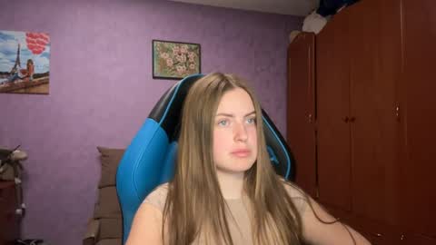 Snapshot of silksinner_ chatting on 05.15.26 Erica online show from 05.15.26
