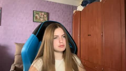 Snapshot of silksinner_ chatting on 05.25.26 Erica online show from 05.25.26