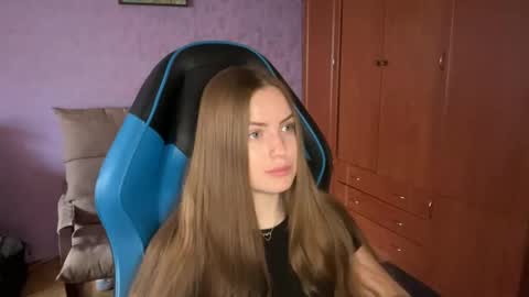Snapshot of silksinner_ chatting on 05.29.26 Erica online show from 05.29.26