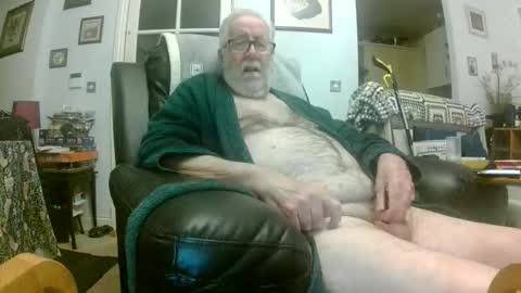 sillyoldman45221063 online show from 04.22.26