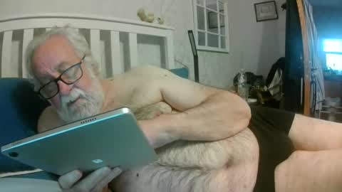 sillyoldman45221063 online show from 07.13.26