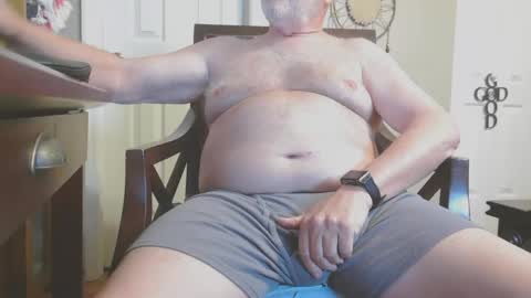 Daddy Bear online show from 12.19.24