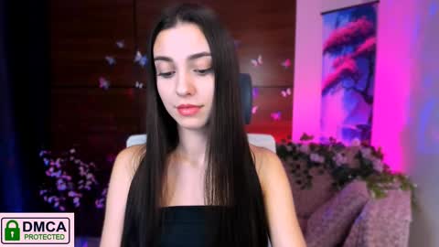 Snapshot of silvia_queen1 chatting on 02.13.25 Silvia nude in pvt  online show from 02.13.25