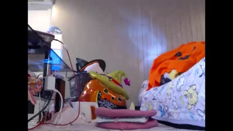 silviajpn online show from 10.31.25