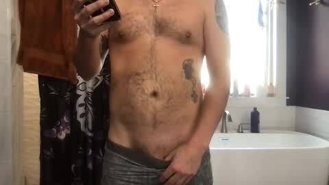 Snapshot of simi136 chatting on 12.17.25 simi136 online show from 12.17.25