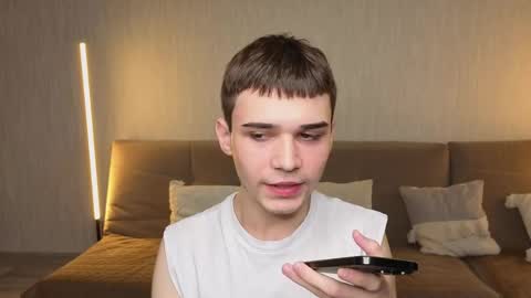 Snapshot of simonboy592 chatting on 05.12.26 Alex online show from 05.12.26