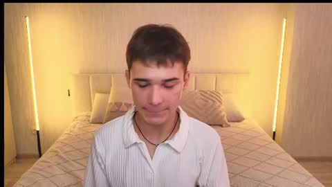 Snapshot of simonboy592 chatting on 07.21.26 Alex online show from 07.21.26