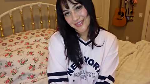 simonesighren online show from 04.26.26