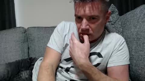 Snapshot of simplelife0 chatting on 11.18.25 Ricky online show from 11.18.25