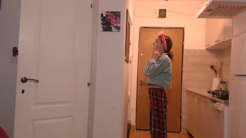 simyhvn online show from 02.19.26