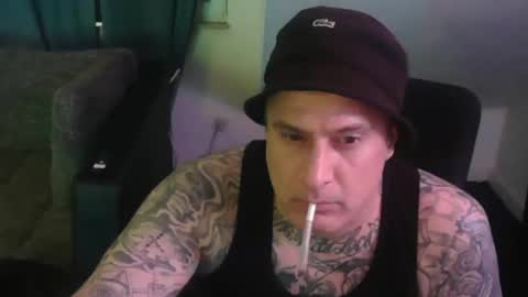 Snapshot of sinalco1975 chatting on 10.22.25 sinalco1975 online show from 10.22.25