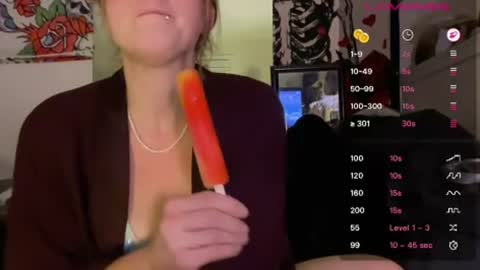 Snapshot of sinderleeisagoodgirl chatting on 07.13.26 sinderleeisagoodgirl online show from 07.13.26