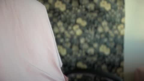 Sindra online show from 12.17.25