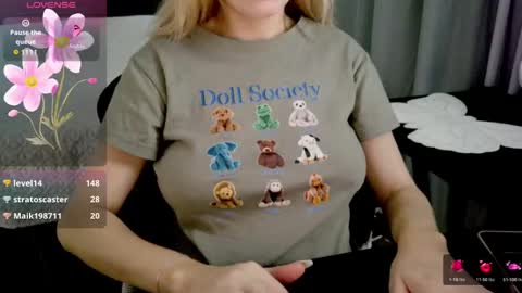Snapshot of sinful_kittyy chatting on 05.11.26 Kate online show from 05.11.26