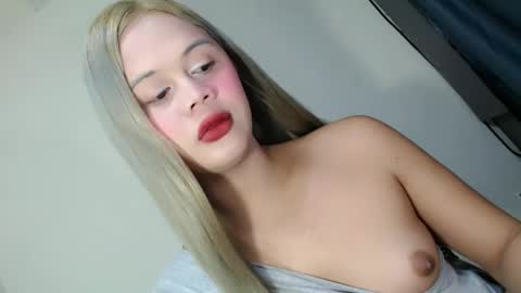 Snapshot of sinfulrose_ chatting on 05.04.26 sinfulrose_ online show from 05.04.26