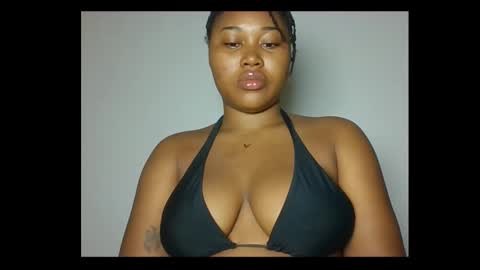 Snapshot of sinfultemptx chatting on 02.26.26 Zanele online show from 02.26.26