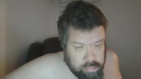 Snapshot of singledude_69 chatting on 12.17.24 SingleDude 69 online show from 12.17.24