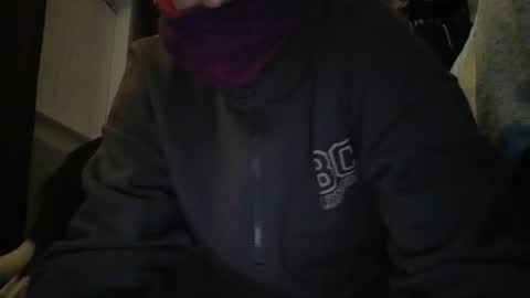 Snapshot of sinsealed chatting on 11.19.25 sinsealed online show from 11.19.25