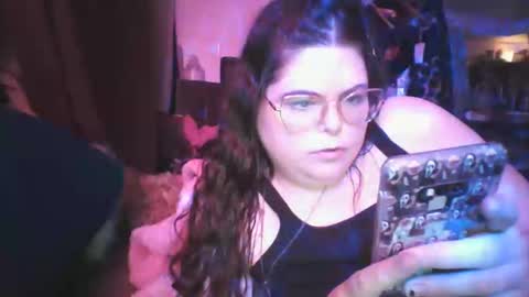 Siofra online show from 02.28.25