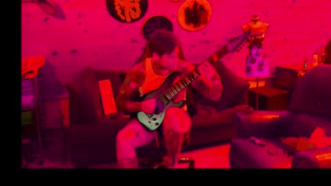 Snapshot of siphonophorstrings chatting on 11.15.25 Dustbunnyfoofoo online show from 11.15.25