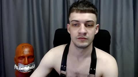 Sir Damien online show from 04.12.26