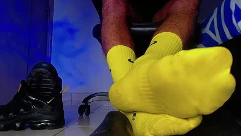 only foot                         worshipers here online show from 02.20.26