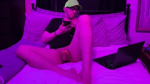 Snapshot of sirdaddymcqween chatting on 05.11.26 Sir Daddy McQween online show from 05.11.26