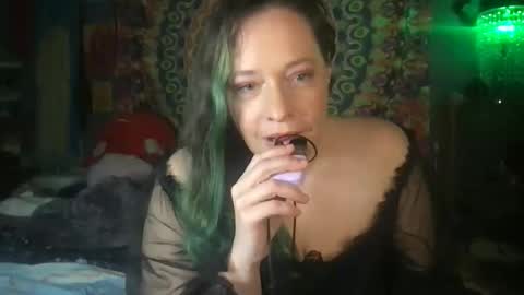 Snapshot of sirenfalls888 chatting on 10.29.25 RavenFalls Aphrodite Priestess online show from 10.29.25