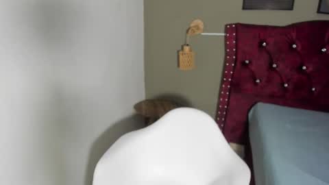 Sirenmoonn online show from 02.14.26