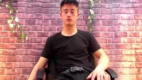 Snapshot of sirreedy chatting on 11.22.25 SirReedy online show from 11.22.25