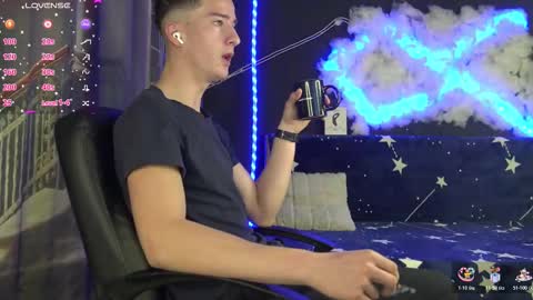 Snapshot of sirreedy chatting on 11.30.25 SirReedy online show from 11.30.25