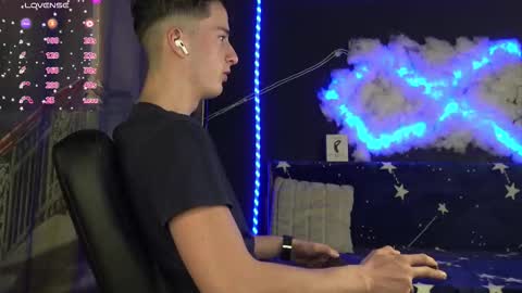 Snapshot of sirreedy chatting on 12.01.25 SirReedy online show from 12.01.25