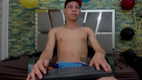 Snapshot of sirryant chatting on 12.11.24 SIR RYANT online show from 12.11.24