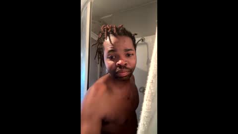 Snapshot of sirthedom chatting on 12.25.24 sirthedom online show from 12.25.24