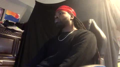 Snapshot of sirthedom chatting on 01.22.25 sirthedom online show from 01.22.25