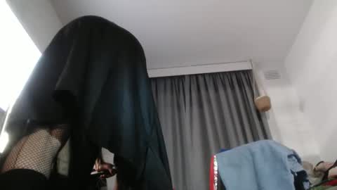 RESPONDS WELL TO ... online show from 02.18.25