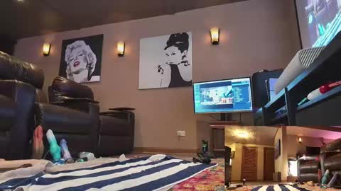 Snapshot of sissycdnatasha chatting on 10.14.25 sissycdnatasha online show from 10.14.25